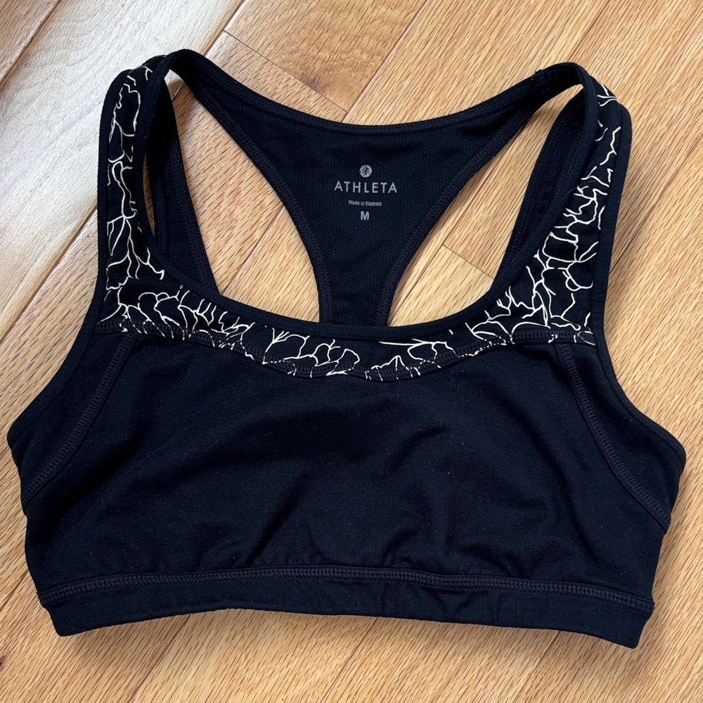 Athleta Sports Bra Black Floral Size Medium Athlete M Stretch EUC Athleisure
